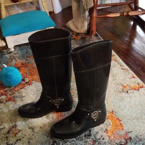 Michael Kors Shoes - Michael Kors MONOGRAMME Black Rainboots size 9 EUC